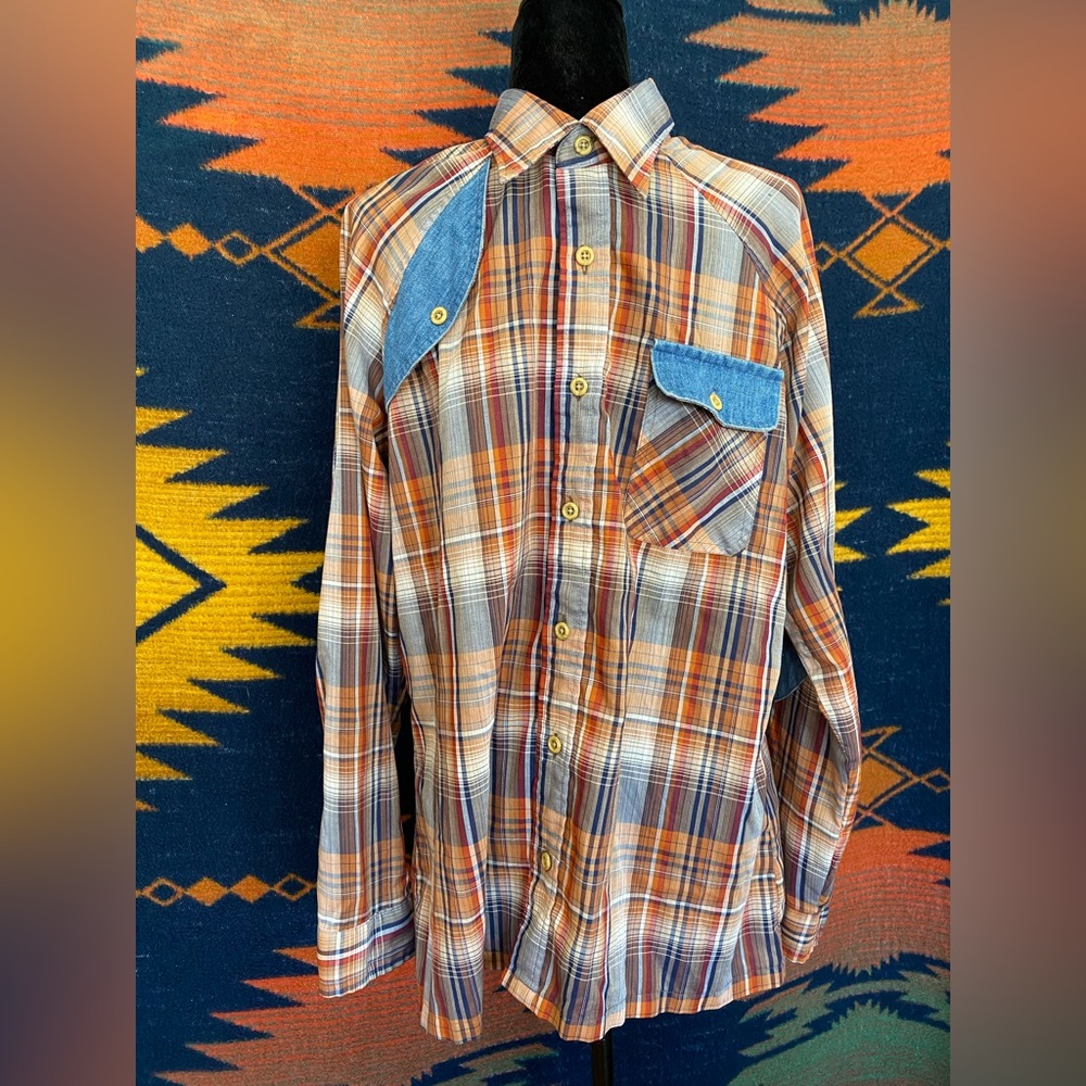 VTG H.I.S Plaid Button Up Mens Shirt! Denim Elbows and Pocket.XL 17-17.5.